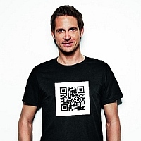QR kód 3D reklamě zaslíbený
