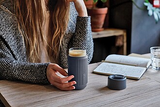 Cestovní skleněný hrnek 340 ml, šedá