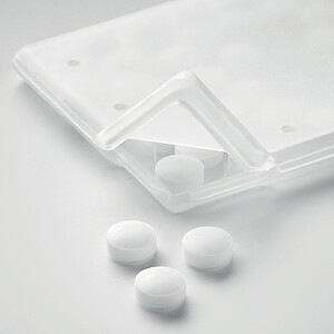 Dávkovač mentolek ve tvaru kreditní karty, 6g, transparentní