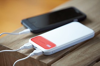 JAWA Plastová powerbanka s kapacitou 10000 mAh, bílá/červená