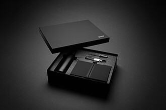 Luxusní dárková sada Swiss Peak s lahví na vodu, černá - propisky s potiskem