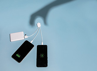 Nabíjecí kabel 6 v 1 s antimikrobiální ochranou, bílá