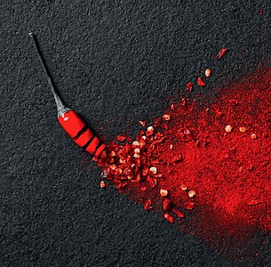 Nástěnný kalendář Black Red 2025 včetně laše