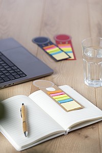 OVALNOTE Záložka se značkovači, hnědá