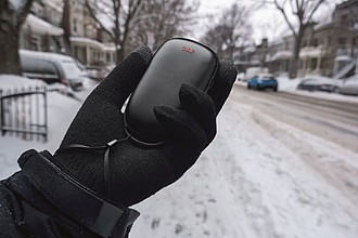 Powerbanka 4000mAh s vestavěným ohřívačem rukou