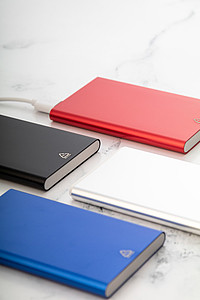 Powerbanka 4000mAh z recyklovaného hliníku, červená