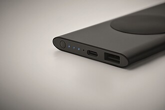 Powerbanka 5000mAh 15W, černá
